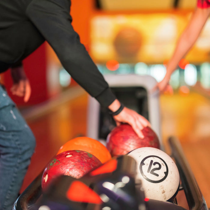 Wrist Supports: 5 Reasons To Add Them To Your Bowling Bag