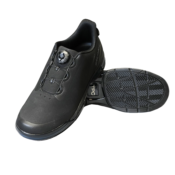 KR Strikeforce TPC Hype Black Right Hand Medium Bowling Shoes